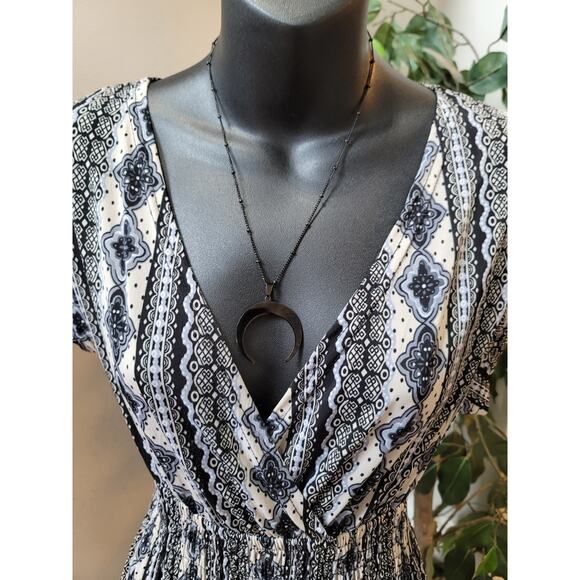 Cristinalove Dress Women Small Black White Printed V Neck Casual - Picture 3 of 11